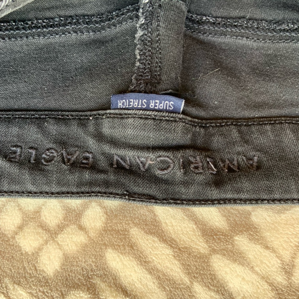 EUC American Eagle black ripped Jeggings - Picture 4 of 8